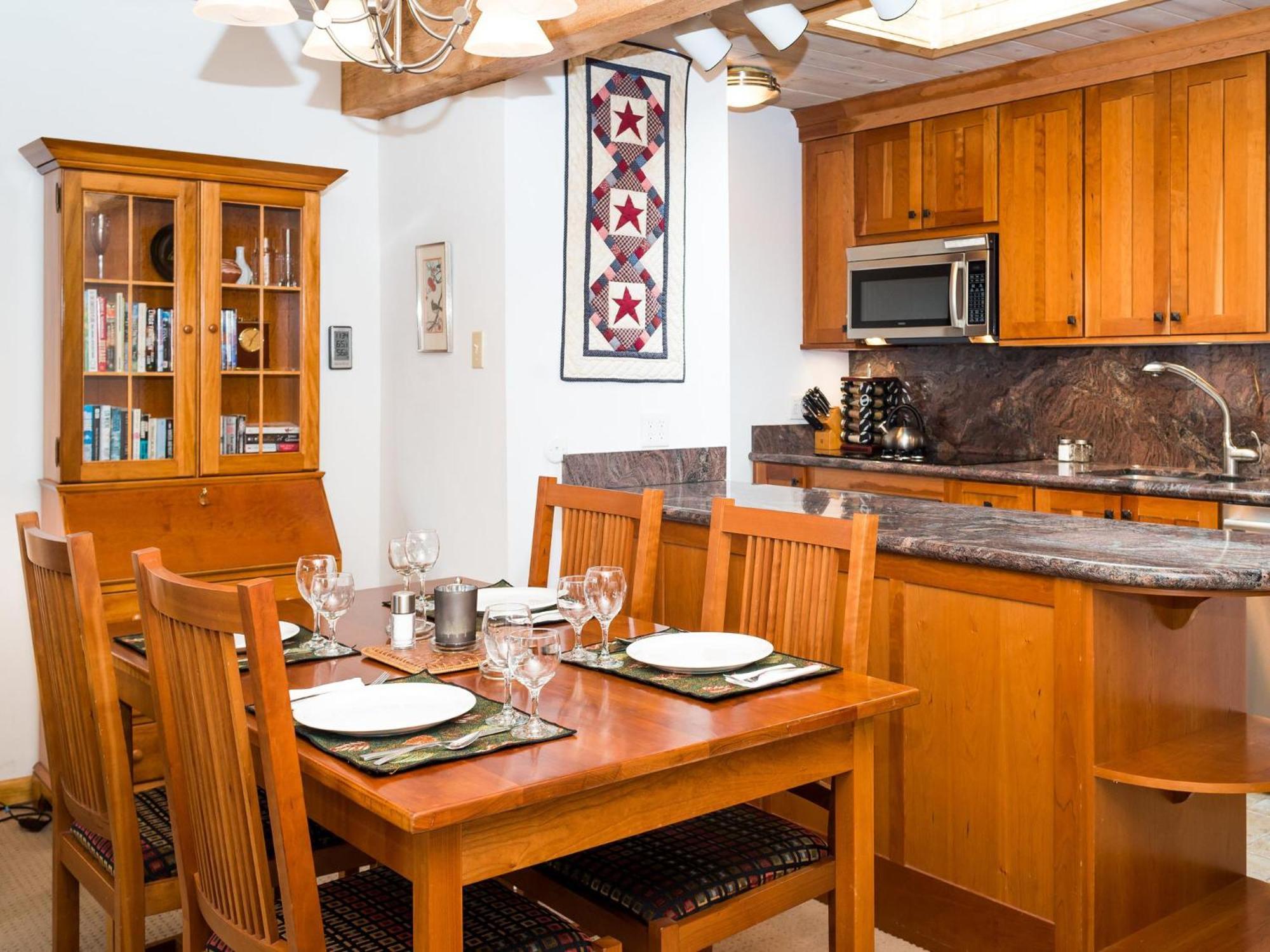 Lift One Condominiums - One, Two, Three Bedroom Units Adjacent To Downtown Aspen Extérieur photo